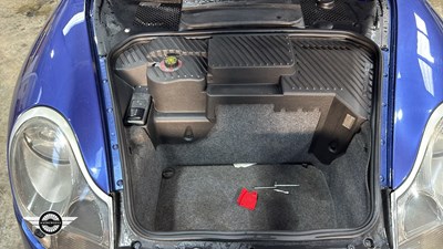 Lot 650 - 2000 PORSCHE 911 CARRERA 4 TIPTRONIC S