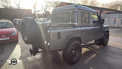 Lot 248 - 2001 LAND ROVER DEFENDER 110 TD5