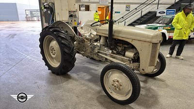 Lot 696 - 1949 FERGUSON