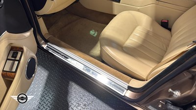 Lot 32 - 1990 DAIMLER 4.0 AUTO
