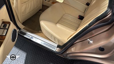 Lot 32 - 1990 DAIMLER 4.0 AUTO