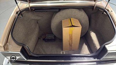 Lot 32 - 1990 DAIMLER 4.0 AUTO