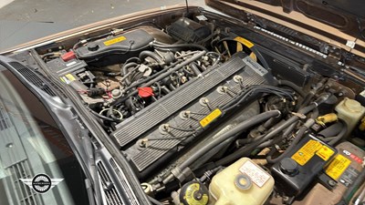 Lot 32 - 1990 DAIMLER 4.0 AUTO