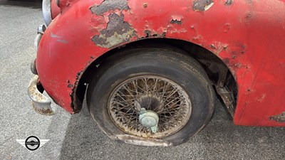 Lot 882 - JAGUAR XK150