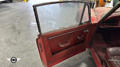 Lot 882 - JAGUAR XK150