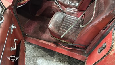 Lot 882 - JAGUAR XK150