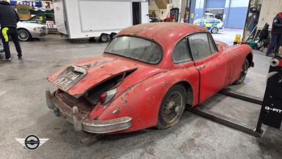 Lot 882 - JAGUAR XK150