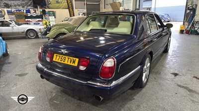 Lot 886 - 1999 BENTLEY ARNAGE AUTO