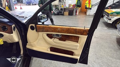 Lot 886 - 1999 BENTLEY ARNAGE AUTO
