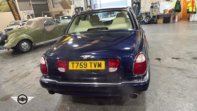 Lot 886 - 1999 BENTLEY ARNAGE AUTO