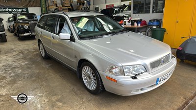 Lot 102 - 2003 VOLVO V40 SE ESTATE