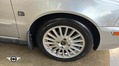 Lot 102 - 2003 VOLVO V40 SE ESTATE