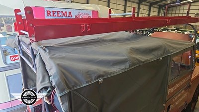 Lot 56 - 1955 LAND ROVER