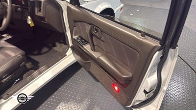 Lot 70 - 1988 NISSAN BLUEBIRD EXECUTIVE I