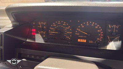 Lot 70 - 1988 NISSAN BLUEBIRD EXECUTIVE I