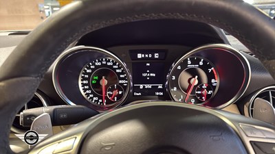 Lot 74 - 2013 MERCEDES-BENZ SLK55 AMG AUTO