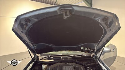 Lot 74 - 2013 MERCEDES-BENZ SLK55 AMG AUTO