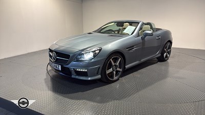 Lot 74 - 2013 MERCEDES-BENZ SLK55 AMG AUTO