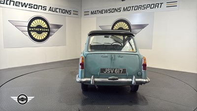 Lot 94 - 1960 AUSTIN A40 FARINA