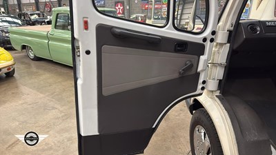 Lot 96 - 1990 MERCEDES 308D ICE CREAM VAN