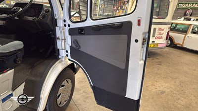 Lot 96 - 1990 MERCEDES 308D ICE CREAM VAN