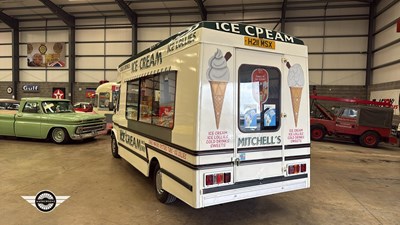 Lot 96 - 1990 MERCEDES 308D ICE CREAM VAN