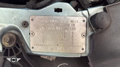 Lot 120 - 2002 PEUGEOT 406 COUPE