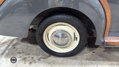 Lot 860 - 1961 MORRIS MINOR 1000