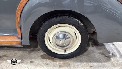 Lot 860 - 1961 MORRIS MINOR 1000