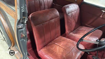 Lot 860 - 1961 MORRIS MINOR 1000