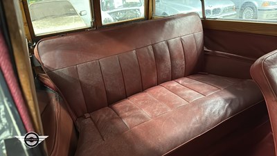 Lot 860 - 1961 MORRIS MINOR 1000