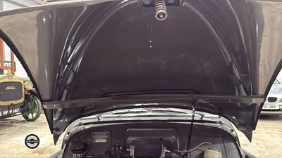 Lot 860 - 1961 MORRIS MINOR 1000