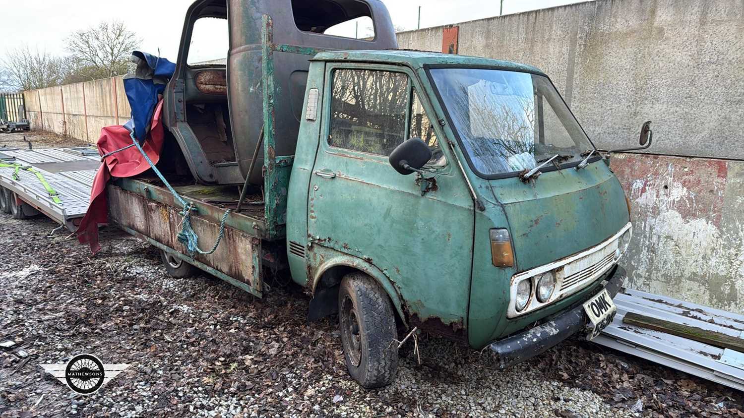 Lot 21 - 1977 TOYOTA HI-ACE