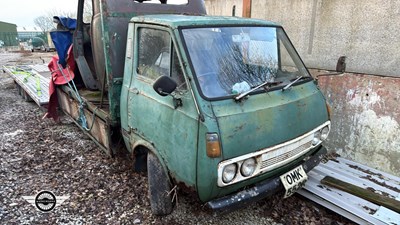 Lot 21 - 1977 TOYOTA HI-ACE