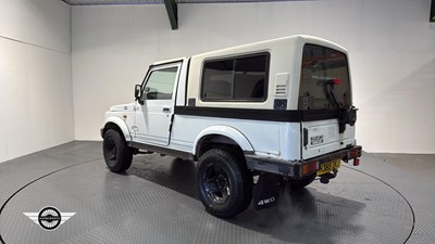 Lot 156 - 1990 SUZUKI SJ413 JX