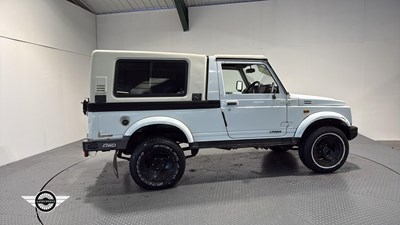 Lot 156 - 1990 SUZUKI SJ413 JX