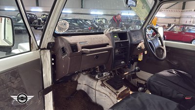 Lot 156 - 1990 SUZUKI SJ413 JX