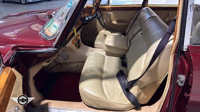 Lot 168 - 1963 JAGUAR MKX