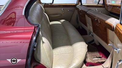 Lot 168 - 1963 JAGUAR MKX