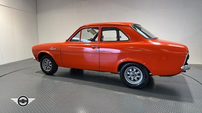 Lot 114 - 1972 FORD ESCORT