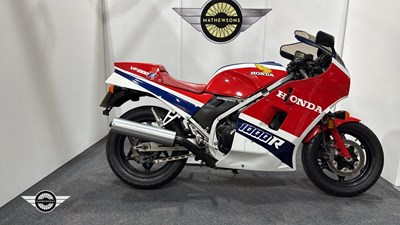 Lot 242 - 1986 HONDA VF1000RF