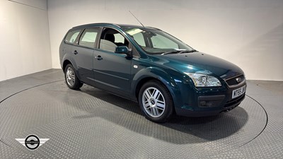 Lot 262 - 2005 FORD FOCUS GHIA
