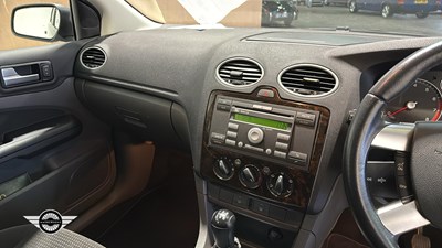 Lot 262 - 2005 FORD FOCUS GHIA