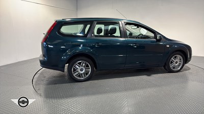 Lot 262 - 2005 FORD FOCUS GHIA