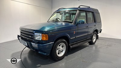 Lot 303 - 1999 LAND ROVER DISCOVERY V8