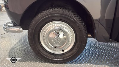 Lot 360 - 1953 MORRIS
