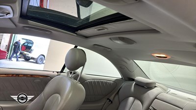 Lot 390 - 2002 MERCEDES CLK 320 ELEGANCE AUTO
