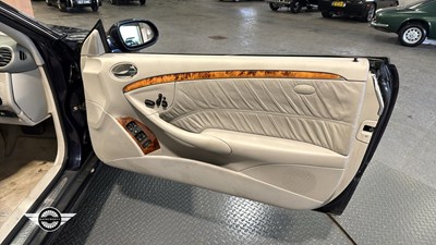 Lot 390 - 2002 MERCEDES CLK 320 ELEGANCE AUTO