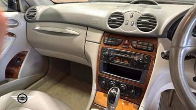 Lot 390 - 2002 MERCEDES CLK 320 ELEGANCE AUTO
