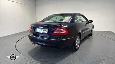 Lot 390 - 2002 MERCEDES CLK 320 ELEGANCE AUTO